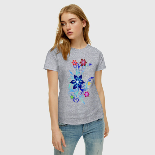 Женская футболка хлопок с принтом Цветы Пандоры, фото на моделе #1