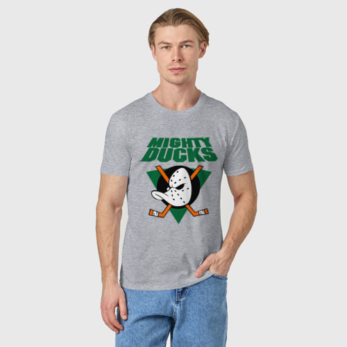 Мужская футболка хлопок с принтом Anaheim Mighty Ducks 2, фото на моделе #1