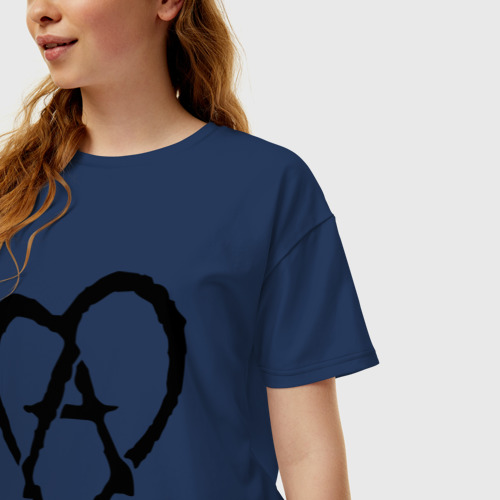 Женская футболка хлопок Oversize с принтом Анархия в сердце, фото на моделе #1