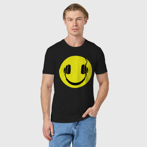 Мужская футболка хлопок с принтом Смайлик-наушники, фото на моделе #1