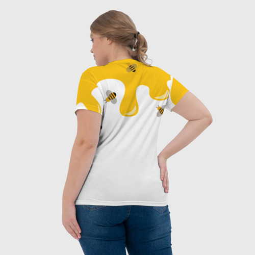 Женская футболка 3D с принтом Медведь в мёде, вид сзади #2