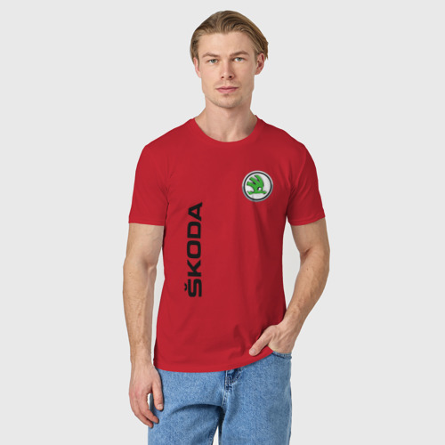 Мужская футболка хлопок с принтом Skoda Auto as, фото на моделе #1