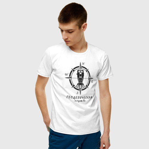 Мужская футболка с принтом Геодезическая служба 01, фото на моделе #1