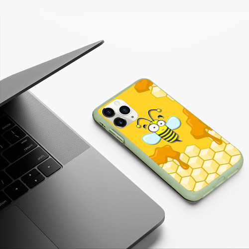 Чехол для iPhone 11 Pro матовый с принтом Пчелка, фото #5