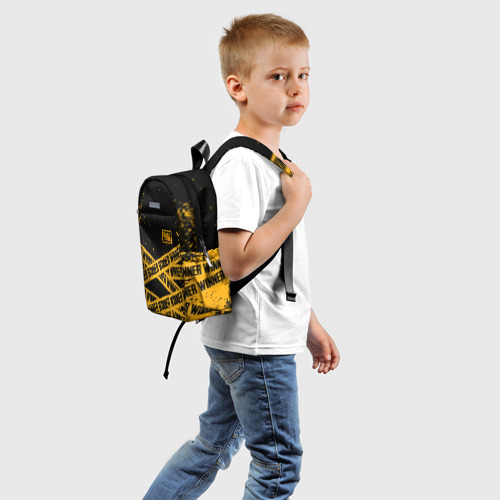 Детский рюкзак 3D с принтом PUBG ПАБГ winner yellow, вид сзади #1