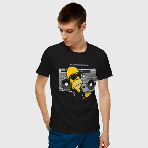 Мужская футболка с принтом Гомер Симпсон, фото на моделе #1