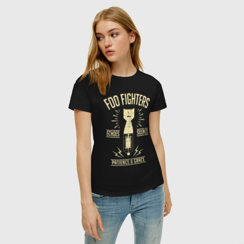 Женская футболка хлопок с принтом Foo Fighters, фото на моделе #1