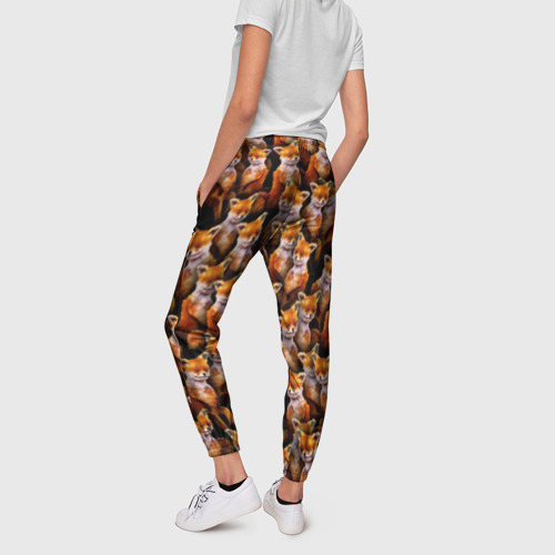 Женские брюки 3D с принтом Упоротые лисы, вид сзади #2