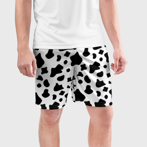Мужские шорты спортивные с принтом Корова, фото на моделе #1