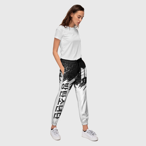 Женские брюки 3D с принтом BTS, вид сбоку #3