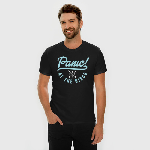 Мужская футболка хлопок Slim с принтом Panic! At the Disco, фото на моделе #1