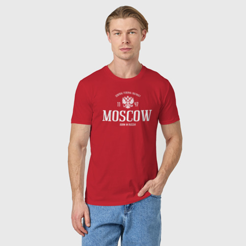 Мужская футболка хлопок с принтом Москва Born in Russia, фото на моделе #1