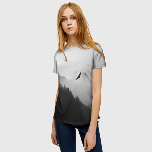 Женская футболка 3D с принтом ОРЁЛ НАД ЛЕСОМ, фото на моделе #1