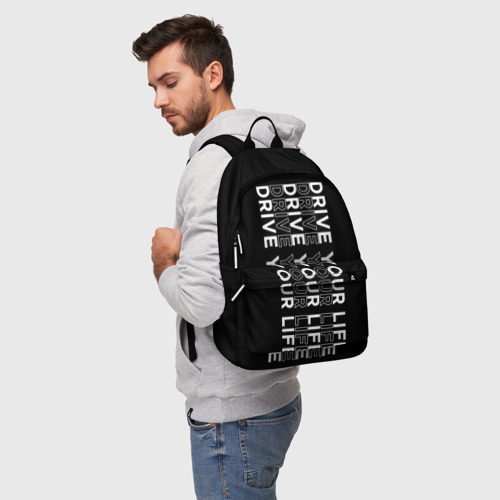 Рюкзак 3D с принтом Drive your backpack white, фото на моделе #1