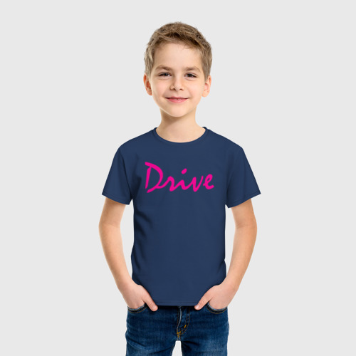 Детская футболка хлопок с принтом DRIVE, фото на моделе #1