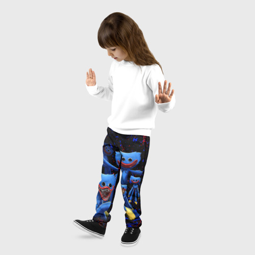 Детские брюки 3D с принтом POPPY PLAYTIME GAME | ПОППИ ПЛЕЙТАЙМ ПЕРСОНАЖИ, фото на моделе #1