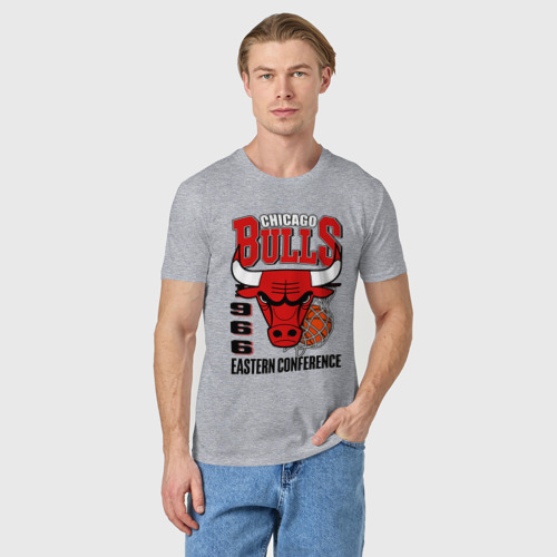 Мужская футболка хлопок с принтом Chicago Bulls NBA, фото на моделе #1