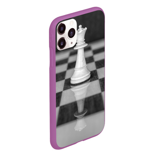 Чехол для iPhone 11 Pro Max матовый с принтом Шахматы Ферзь, вид сбоку #3