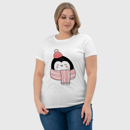 Женская футболка хлопок с принтом Милый новогодний пингвин в шапке, фото #4