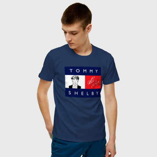 Мужская футболка с принтом Острые Козырьки Томми Шелби, фото на моделе #1