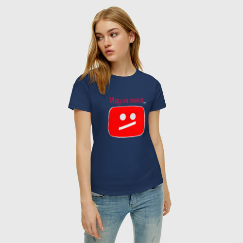 Женская футболка с принтом Иду на завод 2, фото на моделе #1