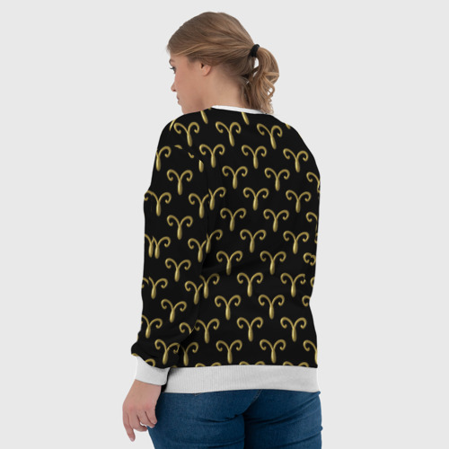 Женский свитшот 3D с принтом Золотой овен на черном фоне Паттерн, вид сзади #2