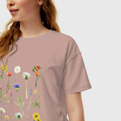 Женская футболка oversize с принтом Акварельная иллюстрация полевых цветов, фото на моделе #1