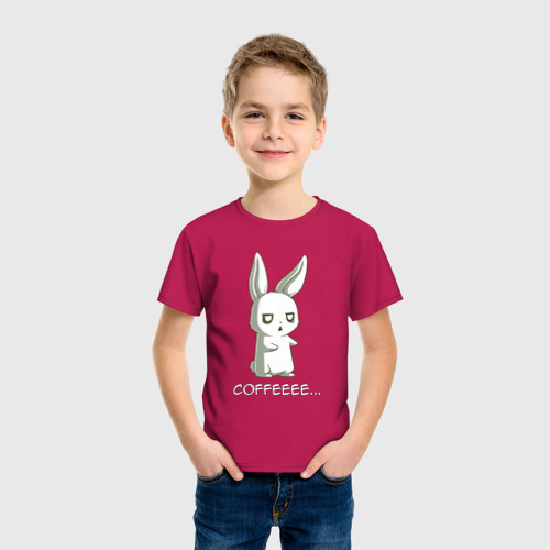Детская футболка хлопок с принтом Заяц хочет кофе, фото на моделе #1