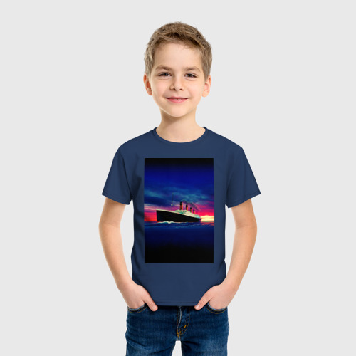 Детская футболка с принтом Лайнер Титаник, фото на моделе #1