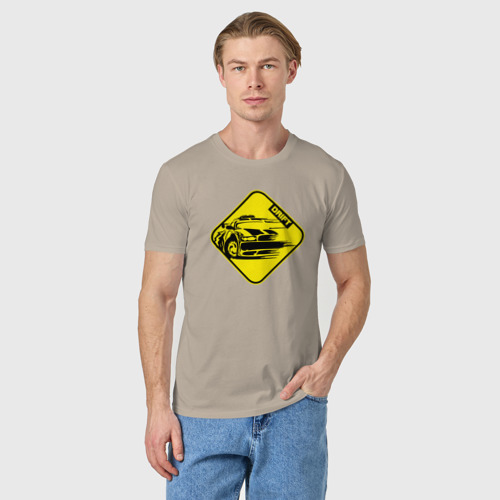 Мужская футболка хлопок с принтом Знак Дрифт желтый, фото на моделе #1