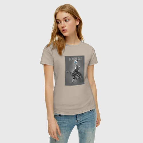 Женская футболка хлопок с принтом Бенгал, фото на моделе #1