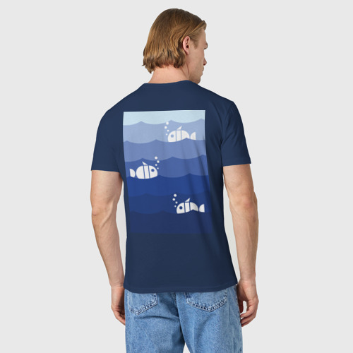 Мужская футболка хлопок с принтом CMYK рыбка, вид сзади #2