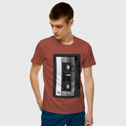 Мужская футболка с принтом Аудио кассета, фото на моделе #1