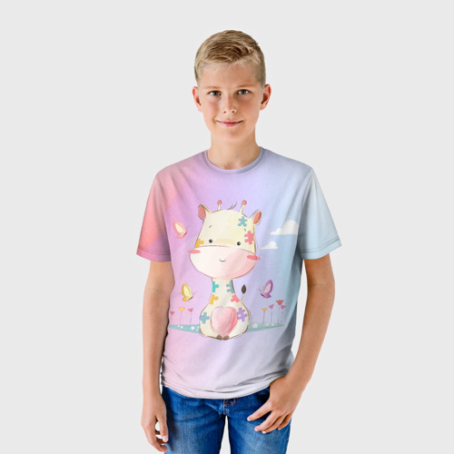 Детская футболка 3D с принтом Жираф на лугу, фото на моделе #1