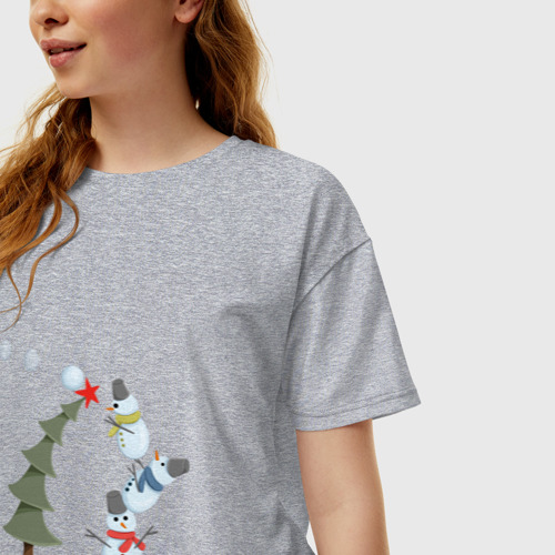 Женская футболка хлопок Oversize с принтом Зимние игры снеговиков Новый год, фото на моделе #1
