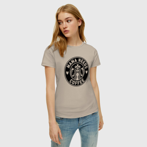 Женская футболка хлопок с принтом Мама любит кофе Старбакс, фото на моделе #1