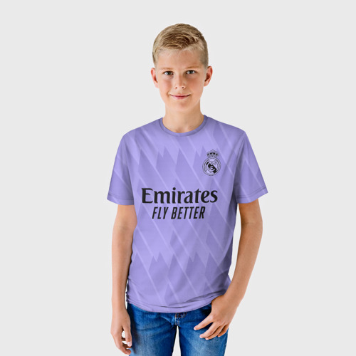 Детская футболка 3D с принтом Винисиус Жуниор Реал Мадрид форма 22-23 гостевая, фото на моделе #1