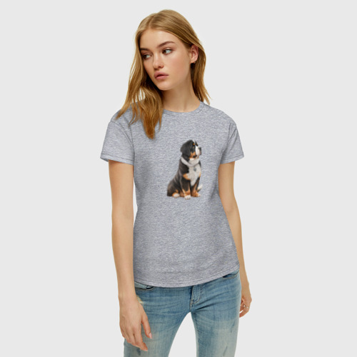 Женская футболка хлопок с принтом Зенненхунд с медальоном, фото на моделе #1